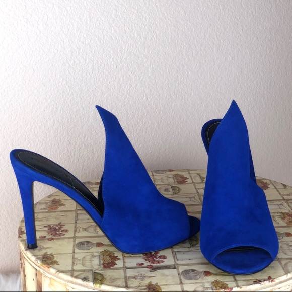 Kendall & Kylie Shoes - New Kendal + Kylie blue Mule Heels
